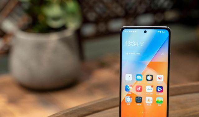 小米科技|考虑过华为，心仪过小米，最终还是选了iQOO，谈谈我的用机感受