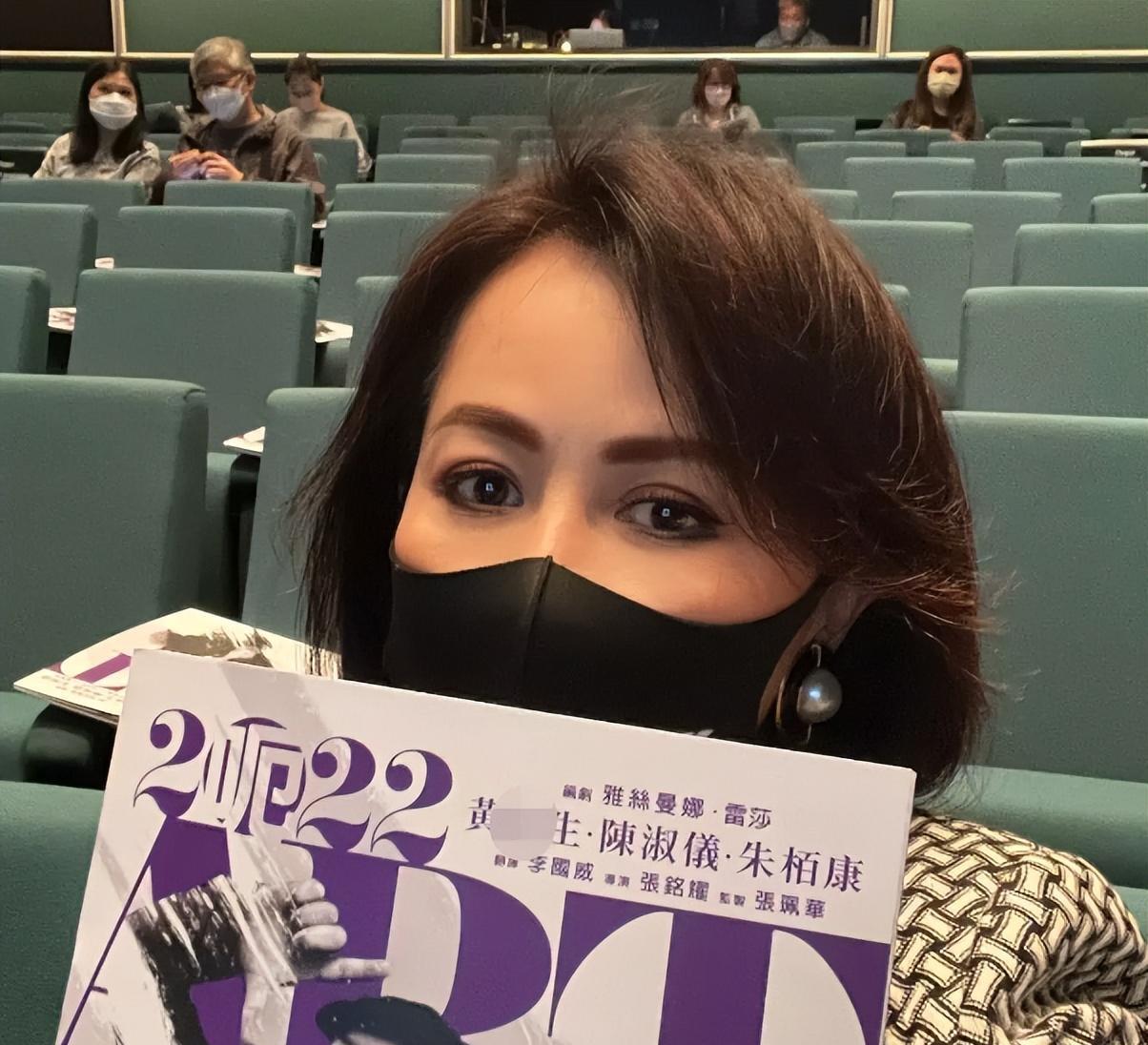 李亚鹏|李亚鹏公开和问题艺人聚餐!两人挨着坐笑容满面,网友:支持封杀