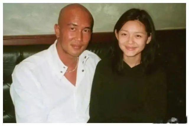 战旗|大S一家可以录个真人秀了，S妈有点搞笑