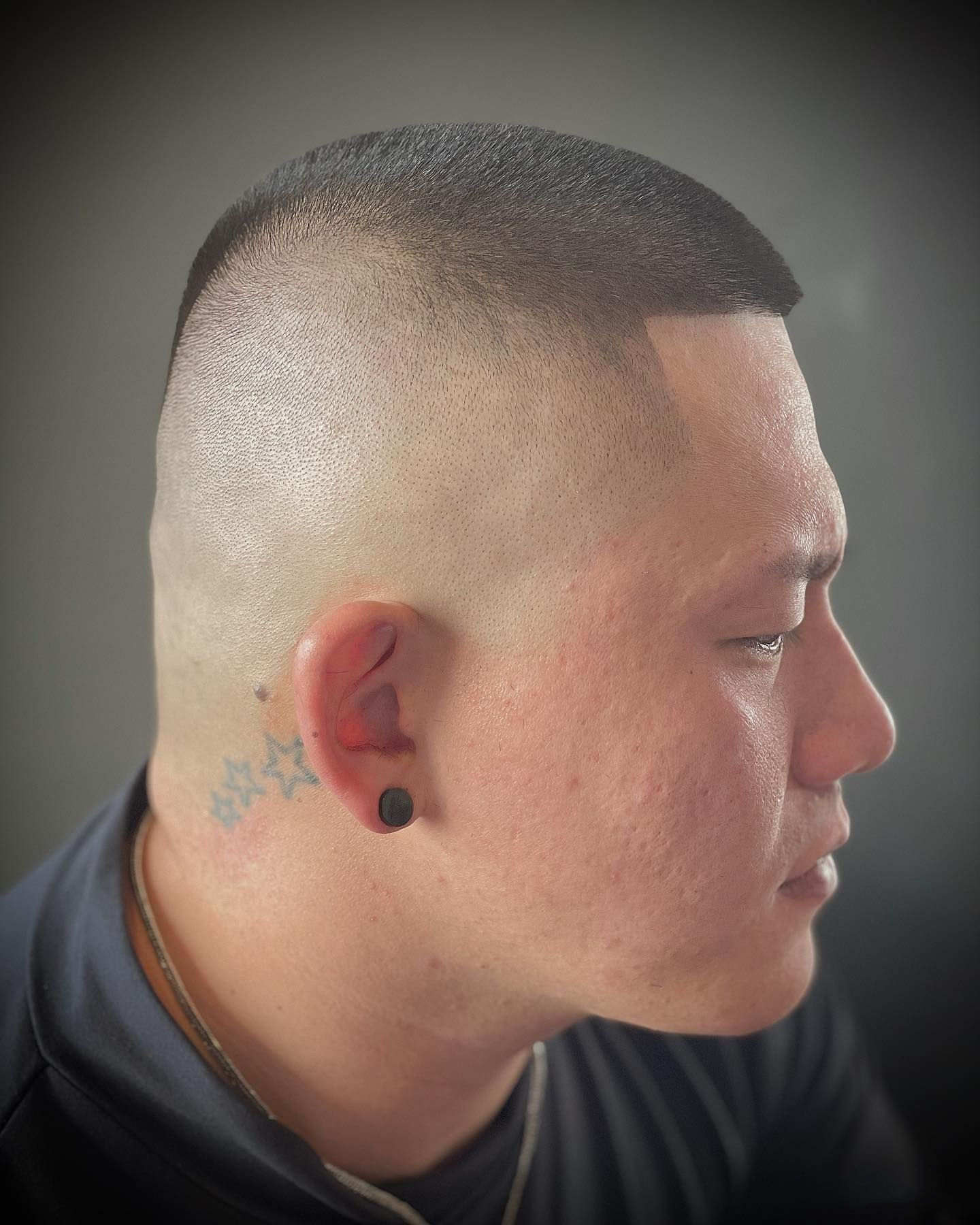 圆寸、板寸和美式寸头有啥不同?区别在于轮廓线条与精细度的不同