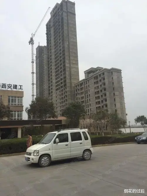 |西安彭先生出售长安易居一套167平住房,标价260万无人问津