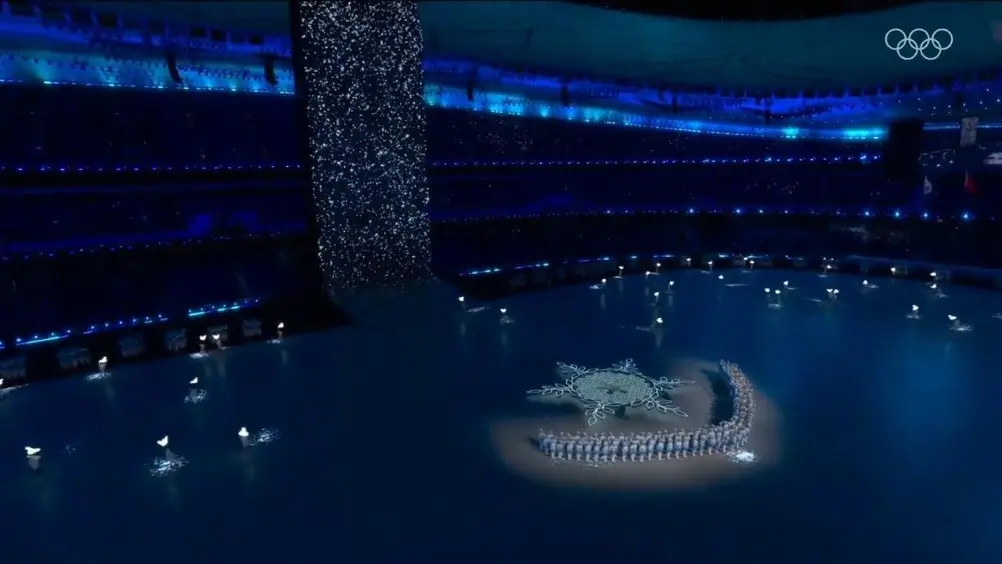 张艺谋|张艺谋妻子晒儿子被耶鲁大学录取,引热议,网友评论亮眼!