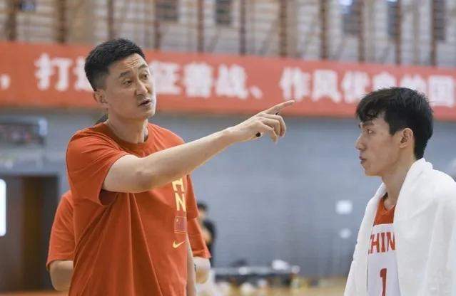 中国男篮|中国男篮离队第2人曝光！与杜锋理念不兼容，或从此退出国家队