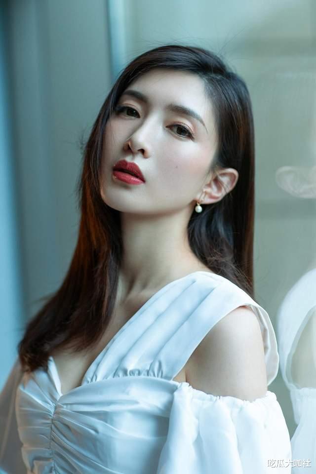 江疏影|捧不红的江疏影，与胡歌分手后，莫名插足他人婚姻，现单身搞事业