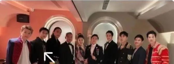 邓丽欣|这俩玩咖竟然在一起了?