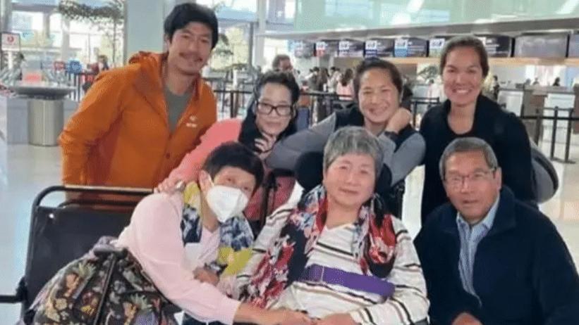 |恭喜！76岁郑佩佩荣升婆婆，儿子宣布迎娶洋女友，全家定居国外