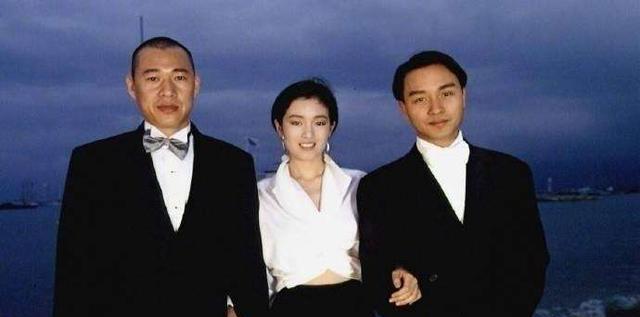 张国荣|当年张国荣葬礼上,他爱人唐鹤德哭晕了3次,最后继承了2亿遗产