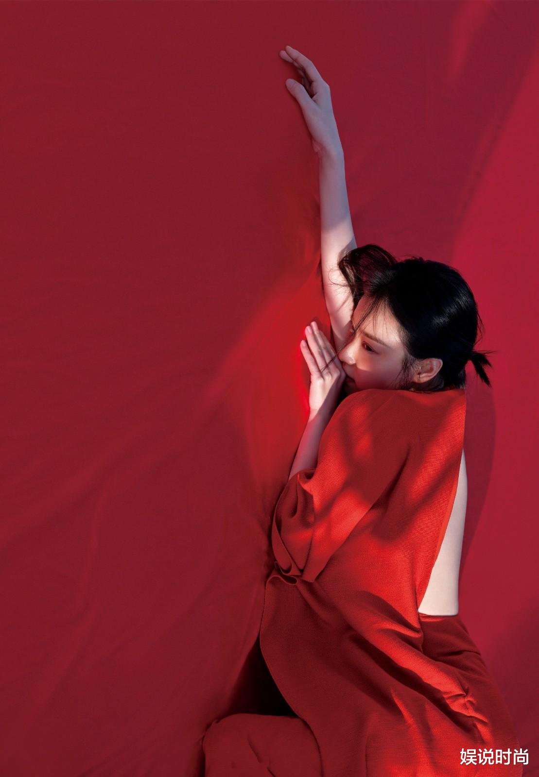 倪妮|刘诗诗和倪妮撞衫！一个心动，一个惊艳，她的表现精彩