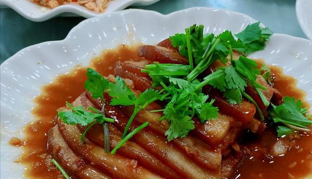 河南|12个湖北人自驾游河南，在景区点了9个菜，结账时确认3遍不敢相信