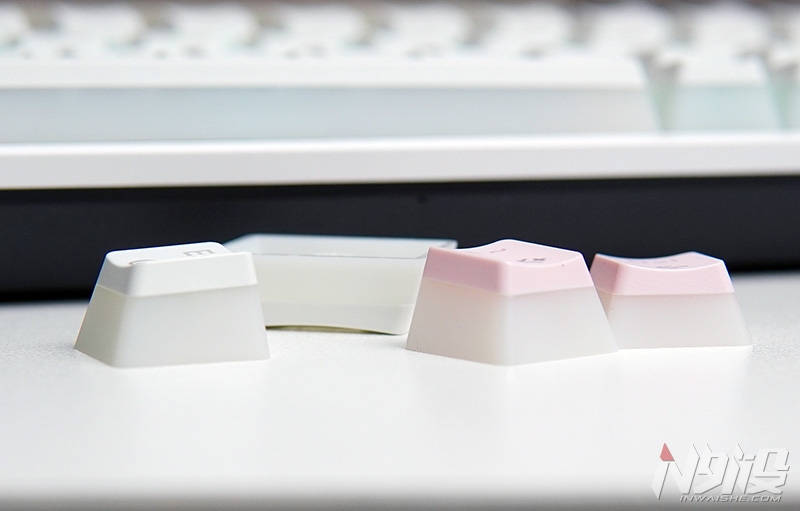 |方寸之间色色俱全 黑峡谷X1 Pro三模无线机械键盘体验