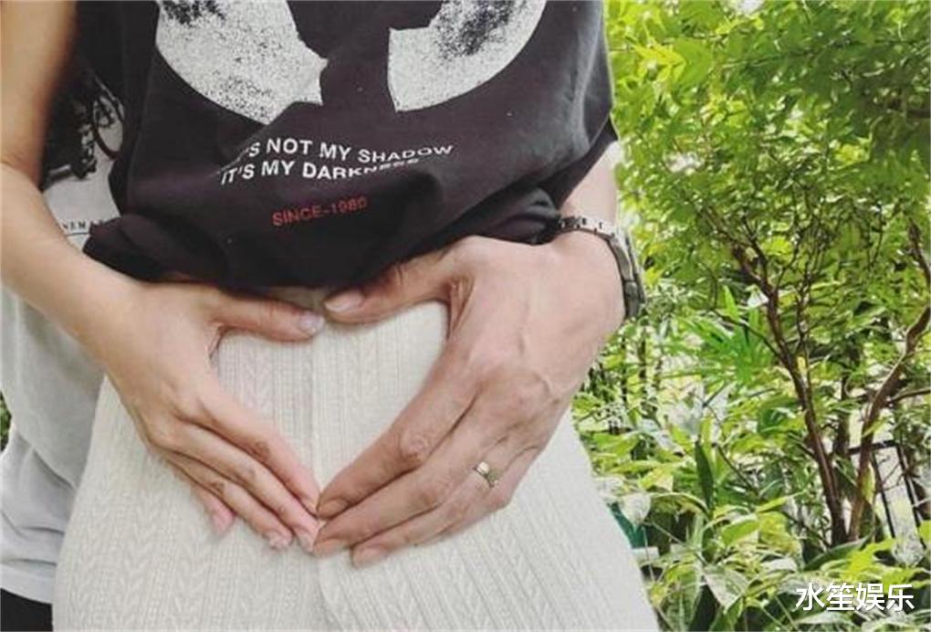 |泰星Weir宣布停工一年，照顾怀孕的爱妻，做她的专属钱包