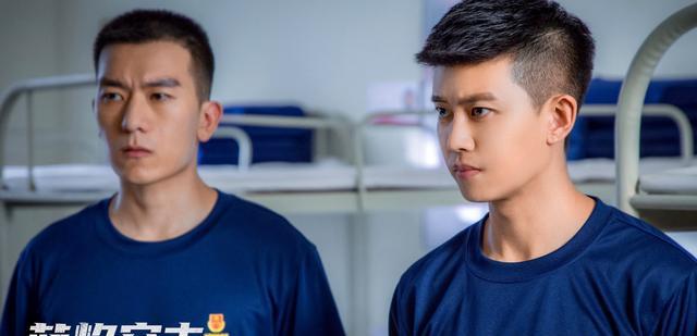 蓝焰突击|《蓝焰突击》不仅有三位美女,还组了三对CP,他们都会在一起吗?