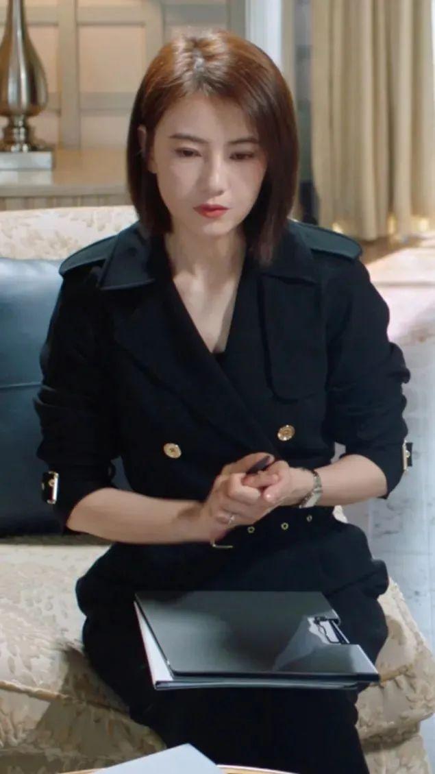 穿衣搭配|职场时髦穿搭？跟着高圆圆学啊