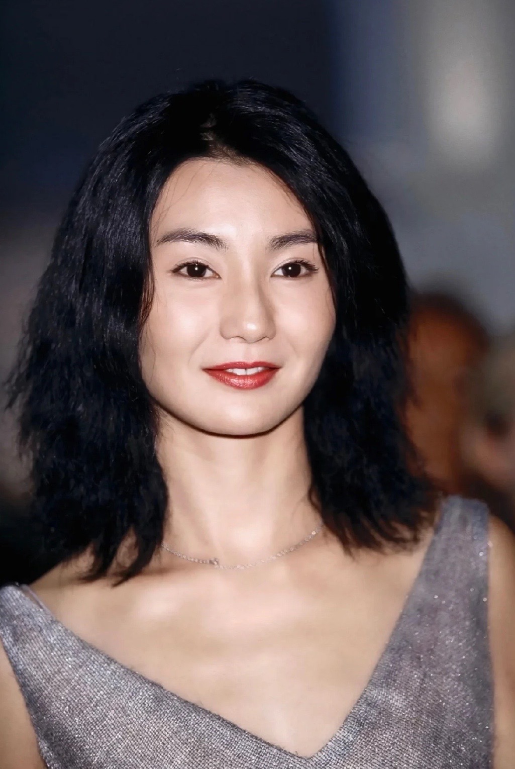 57岁张曼玉久违亮相身材骨感瘦，还是你心目中的“港风女神”吗