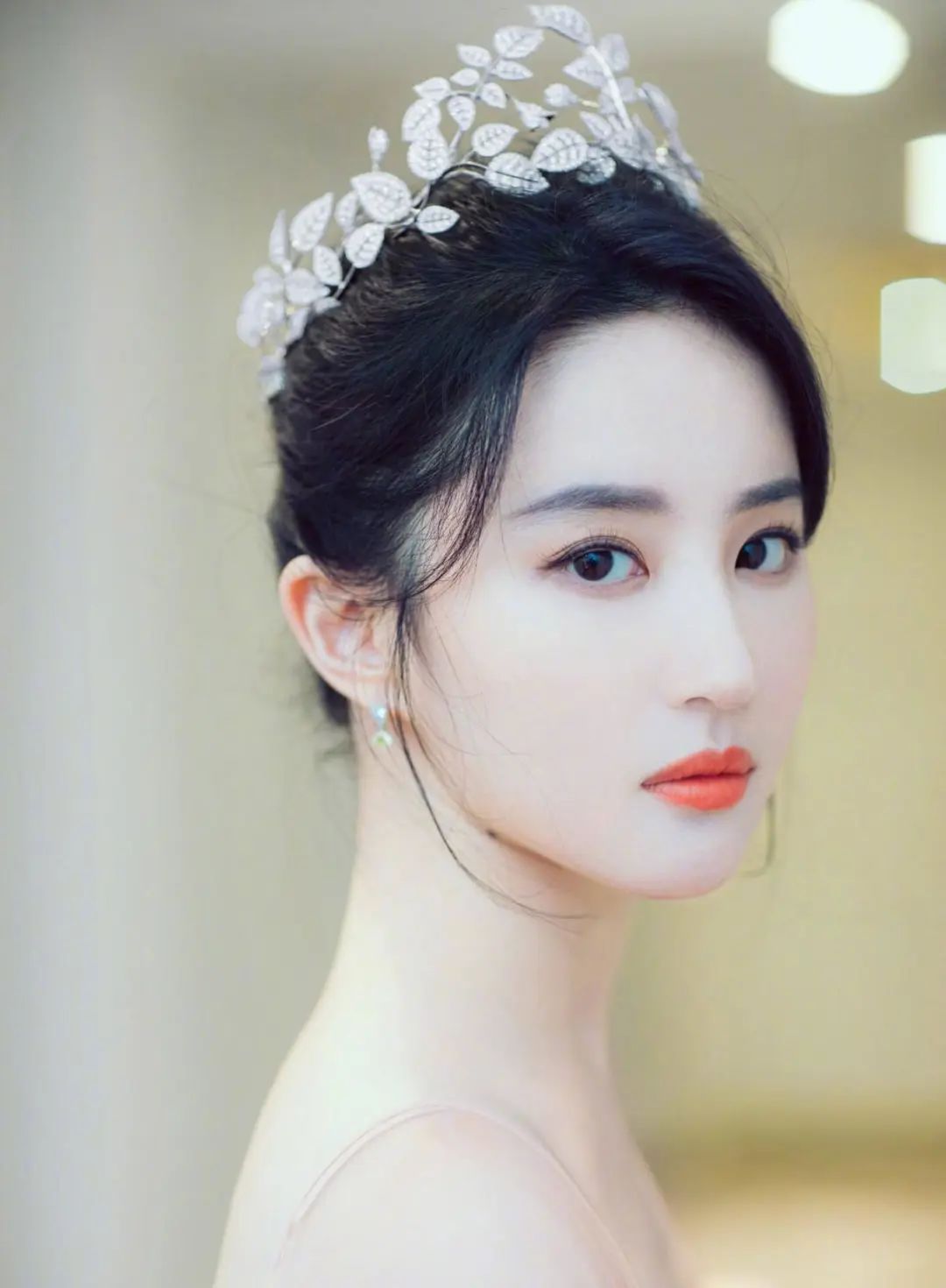 唇妆 女人“唇型”一般分这5种，3种好看，2种丑，不妨自测一下自己