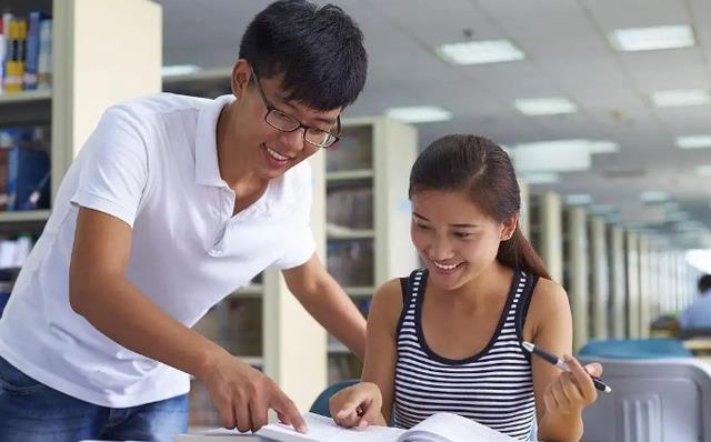 香港|本科毕业基本都是去农村，储殷教授分权学子选师范要三思，是为何