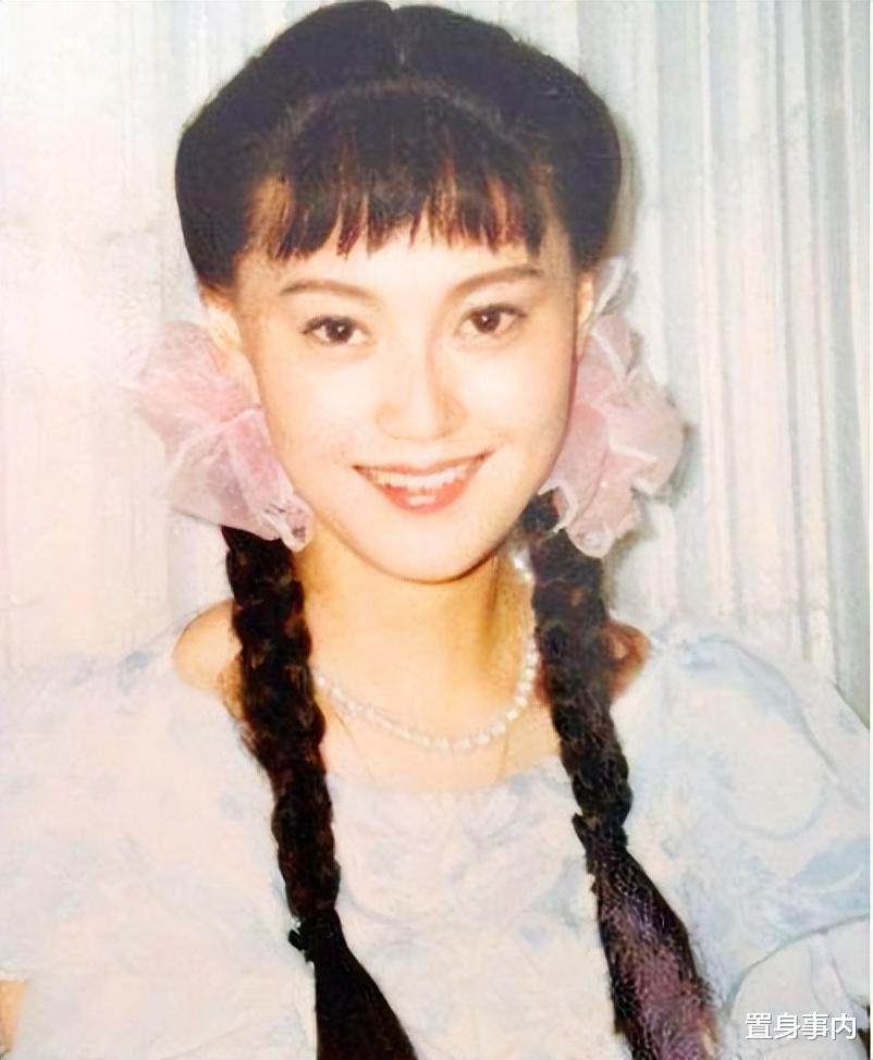 巴图|5位“强捧不红”的星二代,有人3年接戏9部,有人被捧13年仍未红