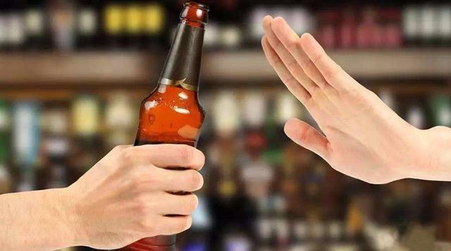 衰老|手指出现这种症状,最好检查一下!可能是脑血栓“找上门”了