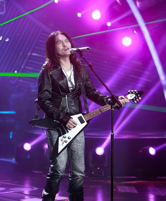 迪克牛仔|摇滚老炮迪克牛仔:绰号“老爹”,23年前火遍全国,如今走穴为生