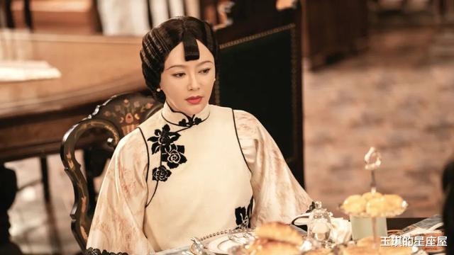 秦岚|45岁苗圃和43岁秦岚，竟是同父异母的三个女儿？