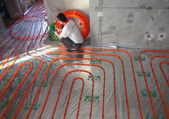 地暖分水器路数越多越好吗？看完这4点就明白了，还要掌握4个技巧