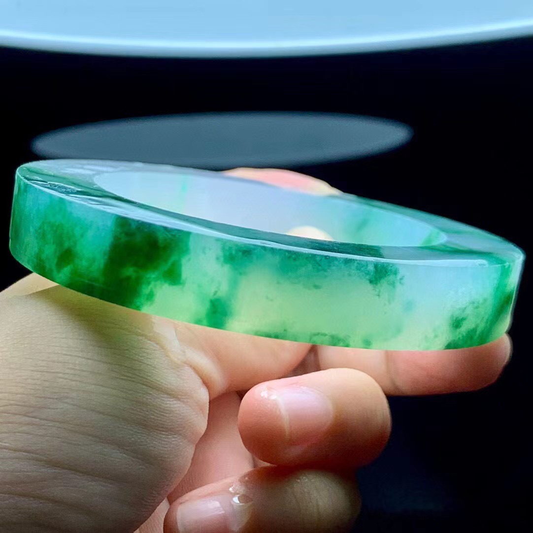 翡翠手镯|冰飘绿花翡翠手镯胚