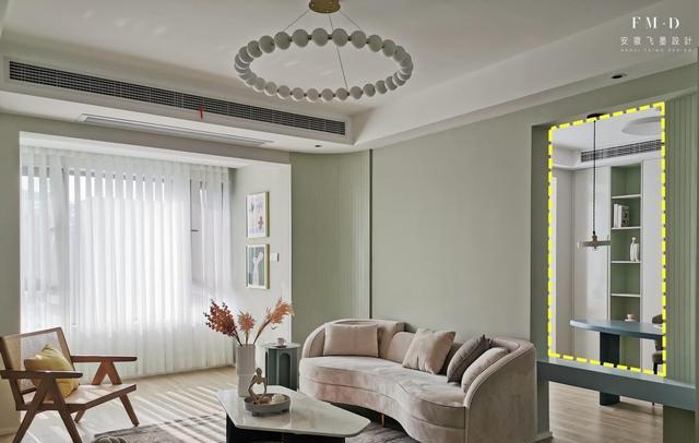 同样是横厅设计，客厅和书房用弧形格栅做窗口，高颜值还不愁采光