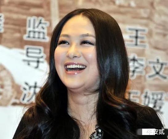 倪萍|真没想到，中年胖成“土肥圆”的女星，年轻个个是一眼万年的美人