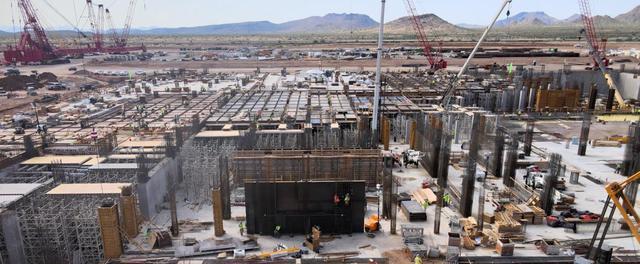 台积电|台积电的EUV光刻机暂停使用:深谋远虑的张忠谋终究是漏算了一筹