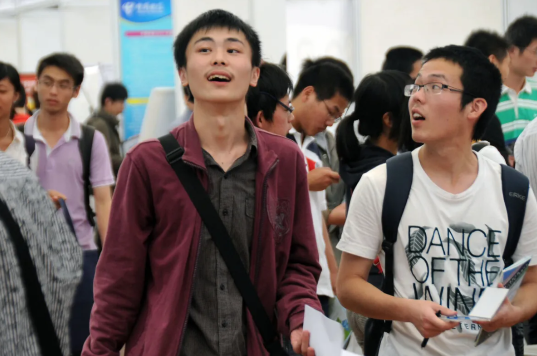 招聘|新手HR年薪10万去211招聘，结果无功而返，毕业生为何这么有底气