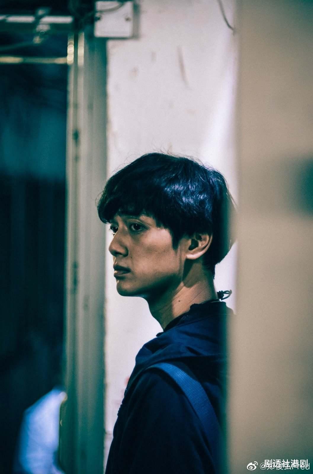 郑俊弘|TVB小生两月后升级做父亲，重返老东家，有份唱《金宵2》片尾曲