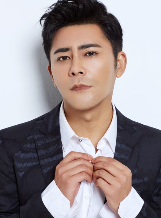 宗峰岩|他是运气最好的公务员，只因长相太帅，30岁被贵人选中转行演戏