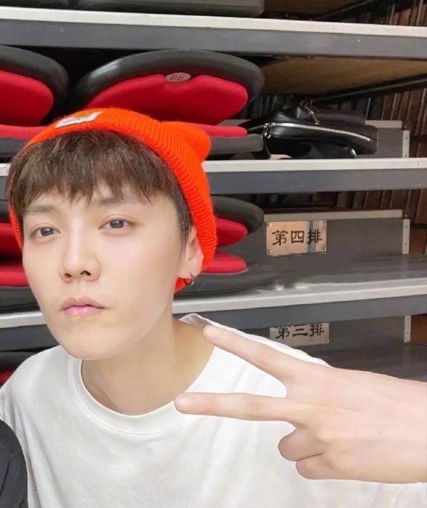 鹿晗|陈赫卡点为鹿晗庆生，晒呆萌照逗乐网友，好兄弟邓超未表示