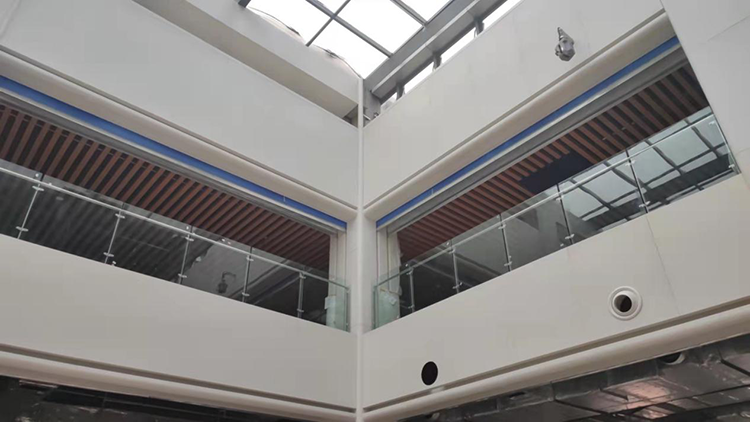 不锈钢玻璃栏杆为什么越来越受欢迎?