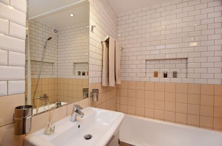 58岁夫妻住34㎡小屋,卧室个客厅用帘子阻隔,那叫一个高级