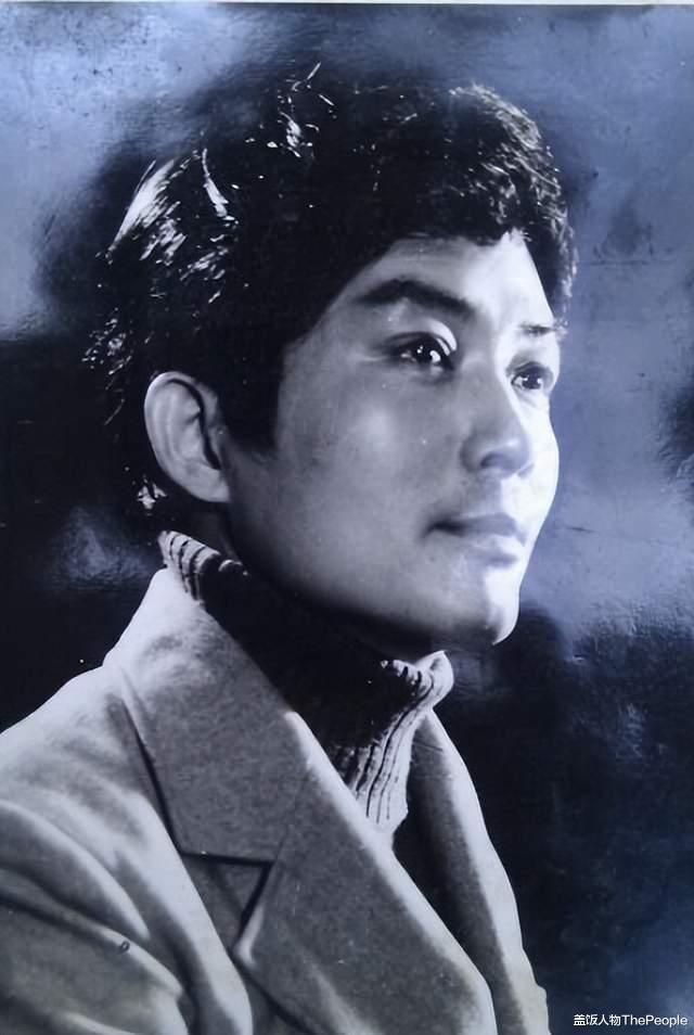 杨幂|2天10个瓜!曝Z性老戏骨出轨、当红女星出国待产、星爷疑复出…