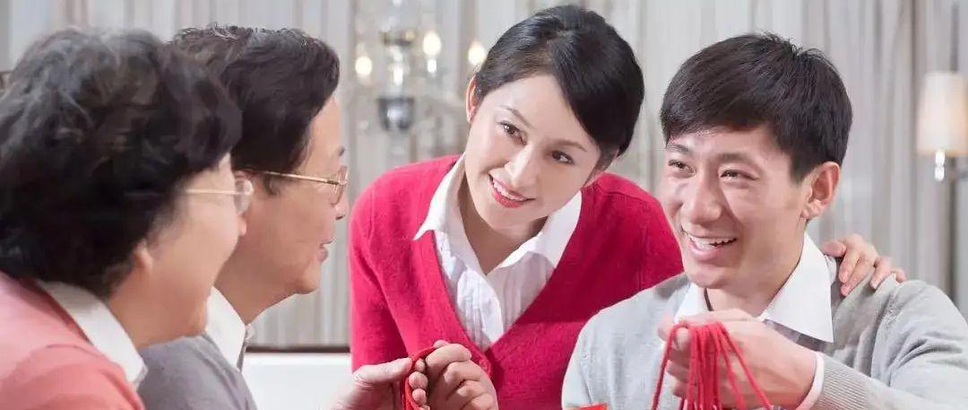 女孩回应辞职带爷爷游中国,鼓励点赞但不鼓励模仿