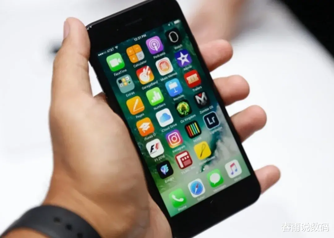 iPhone7是真四核还是假四核？原来苹果手机的芯片性能这么强大