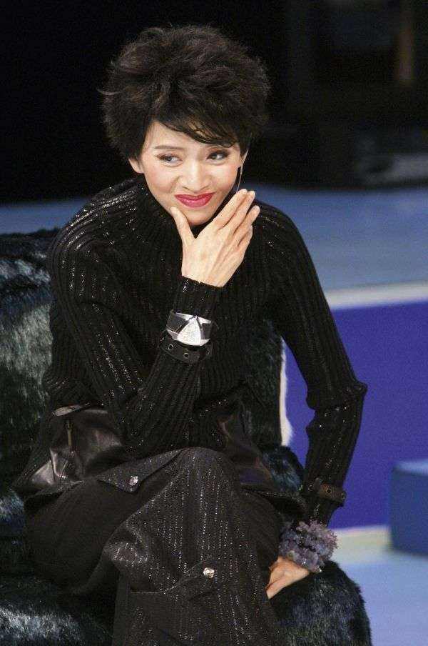 陈慧娴|经过了《千夕之战》之后，陈慧娴和梅艳芳这两位歌星都受到了重创！