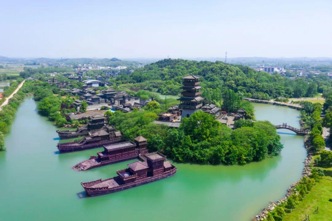 长沙|国庆去哪儿玩 | 沐温泉、赏桂子、逛瑶寨，您有一份国庆攻略待查收