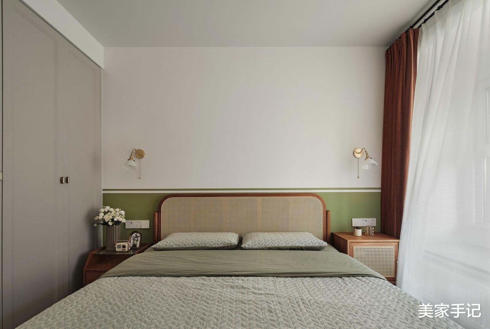 越来越多人不做电视墙,学她家打满柜子,全屋不是一般的实用大气