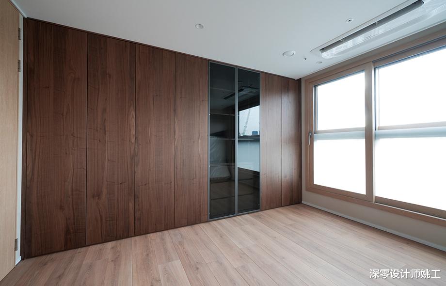 158㎡顶层复式，客厅不要电视做开放式收纳柜，看着一点也不突兀