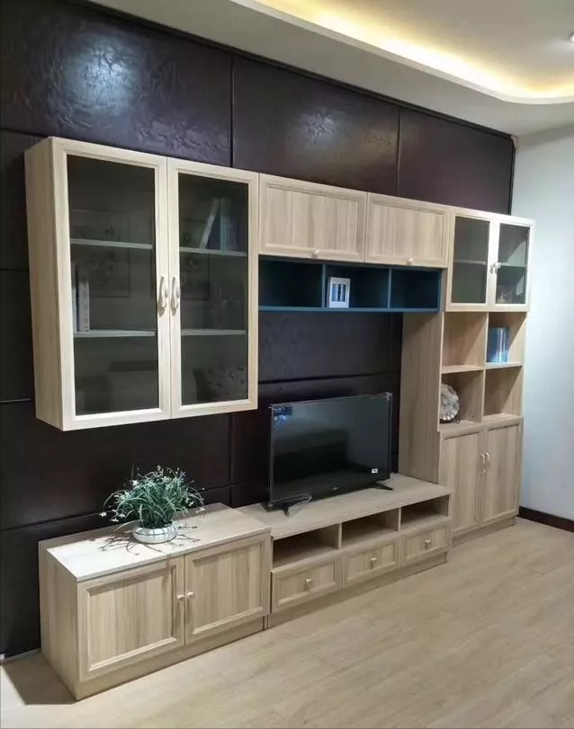 客厅电视背景墙别空着,聪明人都这样打柜子,漂亮还能收纳!