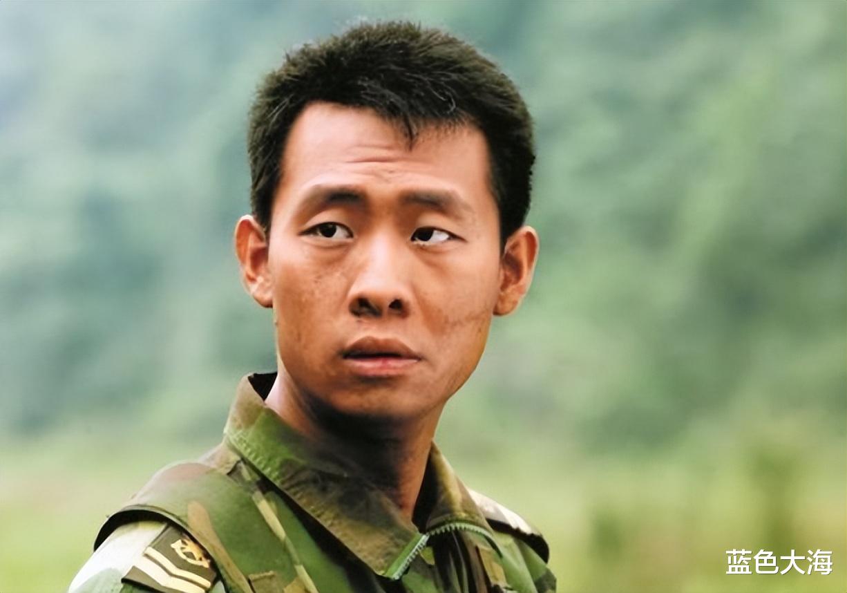士兵突击|王宝强拒演，李晨险些丧命，《士兵突击》如何成为“军旅片之王”