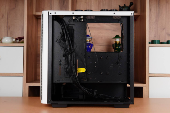 机箱|主流国产机箱的颜值之光？九州风扇CK 560 WH幻城首发开箱评测