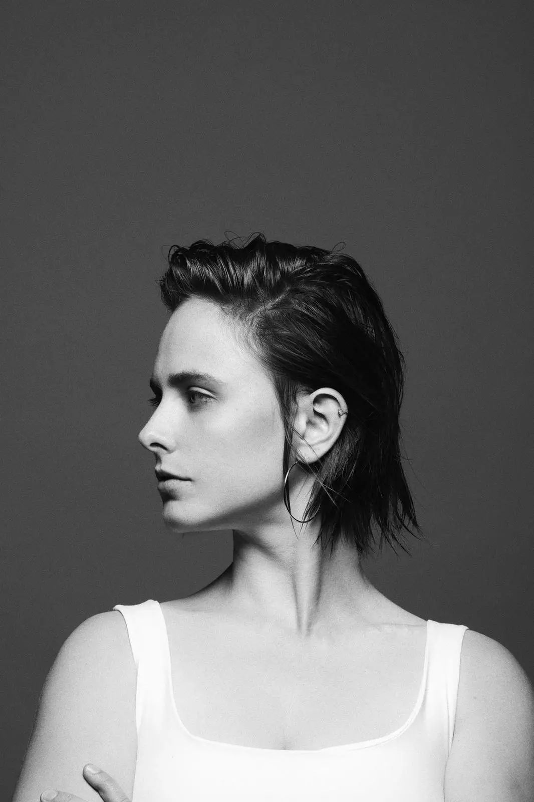 姐姐|帅晕全网的“少女杀手”长残了？发福脱相、胡子拉碴，爆红退圈的他怎么成这样了