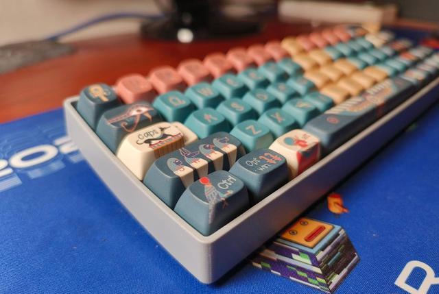 算法|3种连接方式键帽轴体可以定制Lofree洛斐机械键盘个性又实用