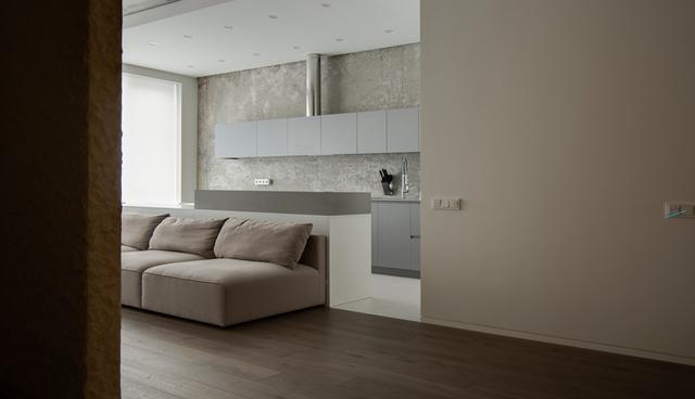 断舍离后工业风不等于穷装，舍弃墙漆、吊顶，120㎡保留了高级感