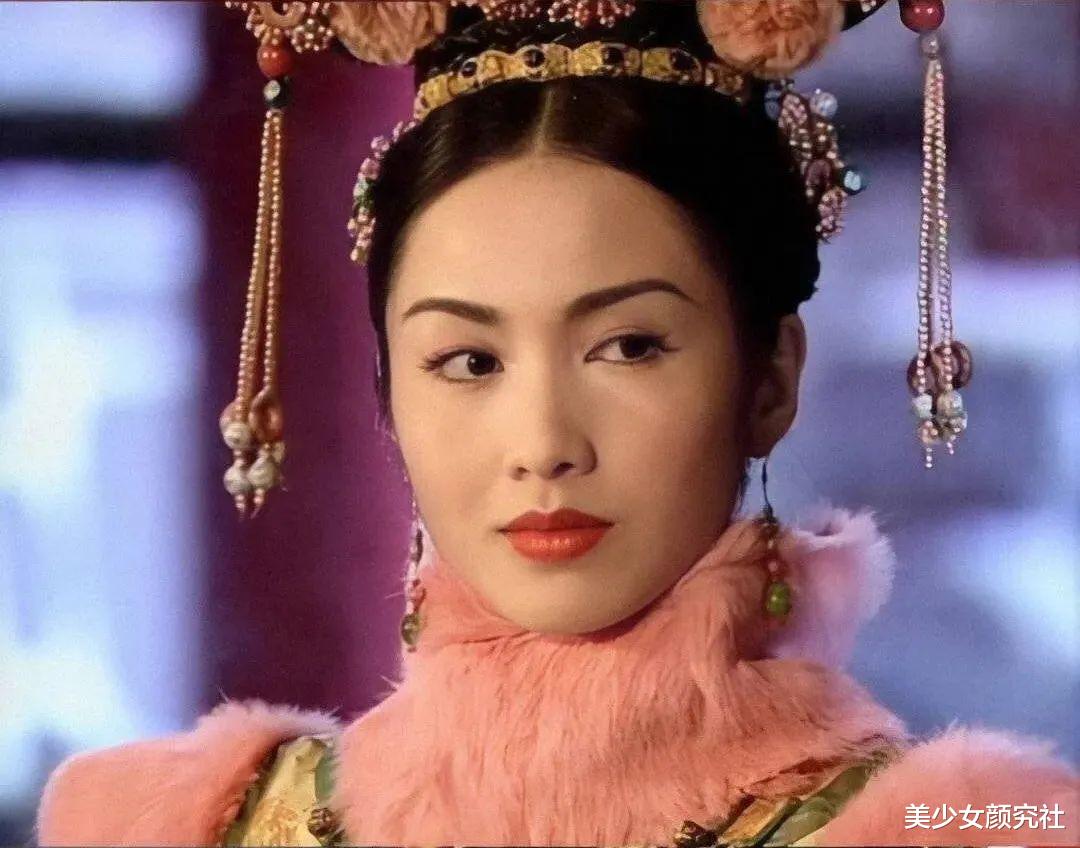 张梓琳|《金枝欲孽》开播18年后，我终于明白《甄嬛传》输在哪了