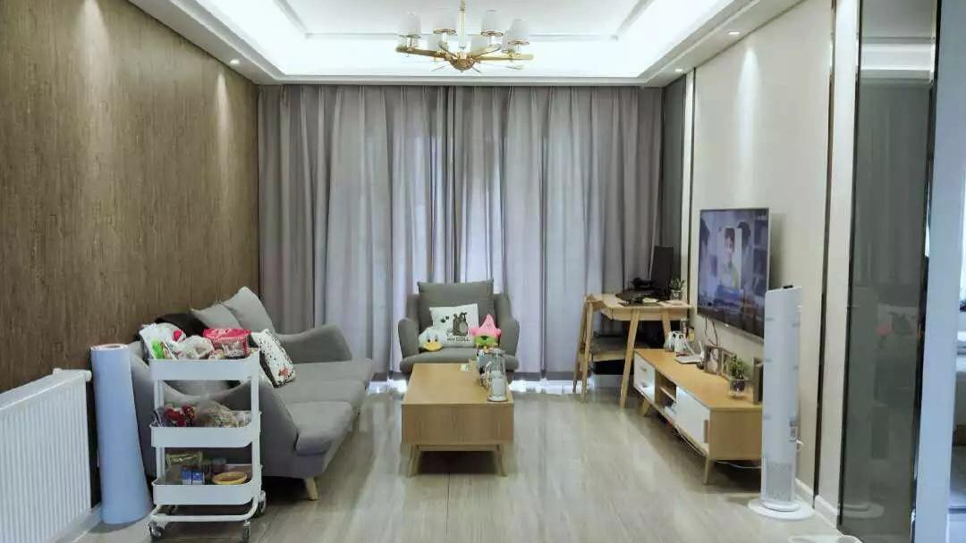 80㎡新房半包花8万，软装都是自己布置！效果相当出色，来晒晒